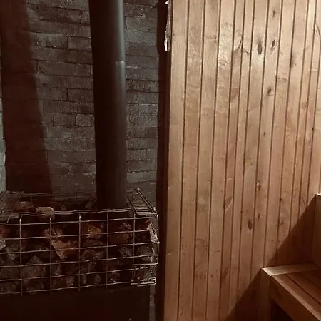 Aparthotel 3* 무카체베