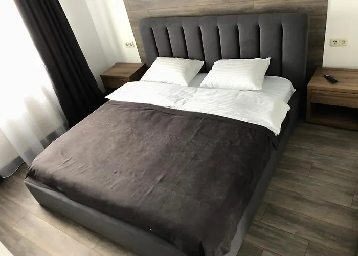 アパートホテル Aparthotel 3*